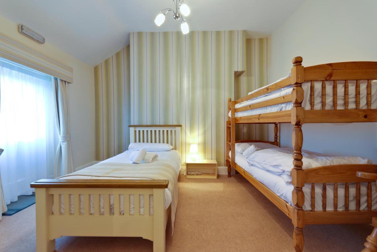 Lauriston & Lawton Court Hotel Лландидно Екстер'єр фото